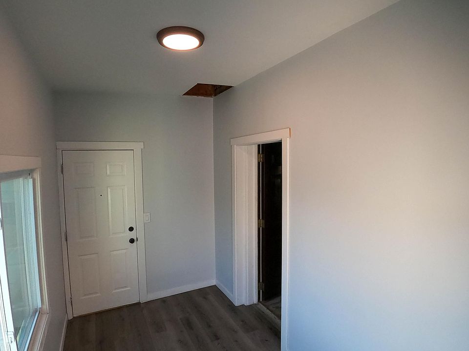 1st image of 1749 E 72nd St #3
