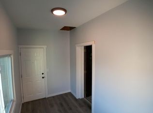 1749 E 72nd St #3, Chicago, IL 60649