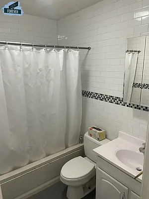 Rented by Fifth & Forever LLC | media 15