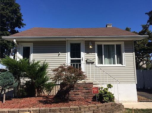 2nd image of 164 Joseph St
