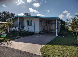 2203 Ridgecrest Dr, Valrico, FL 33594