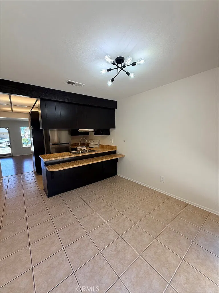 2 bed, 835 sqft, $2,800 — Photo 4
