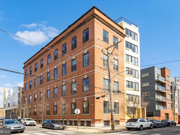 1637 Poplar St, Philadelphia, PA