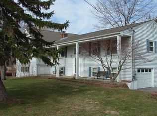 10 Maurice Dr, Wappingers Falls, NY 12590