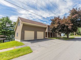 19 Worden St, Johnstown, NY 12095