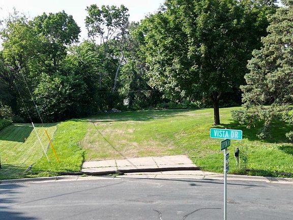 4th image of 1106 Vista Dr