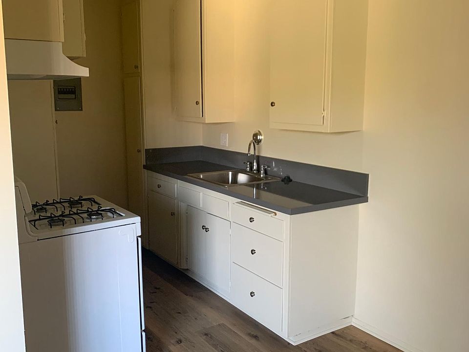 1st image of 431 E Acacia Ave #19