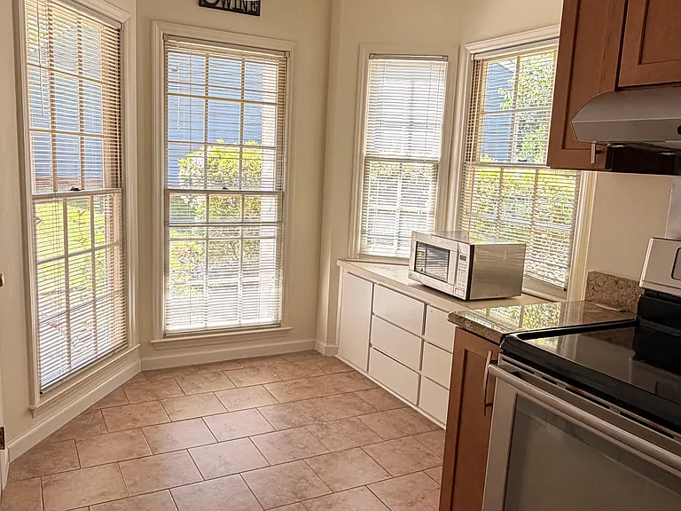 1207 Berley Ct — Photo 7