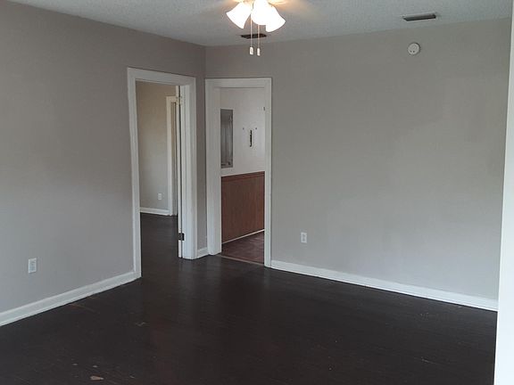 4th image of 1706 Clyde St