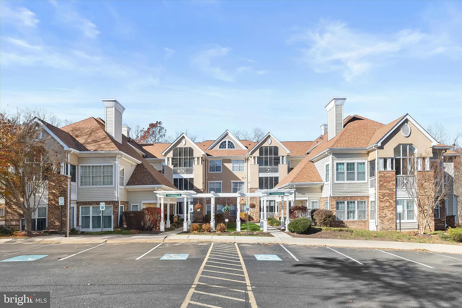 300 Canterbury Rd APT I photo 1