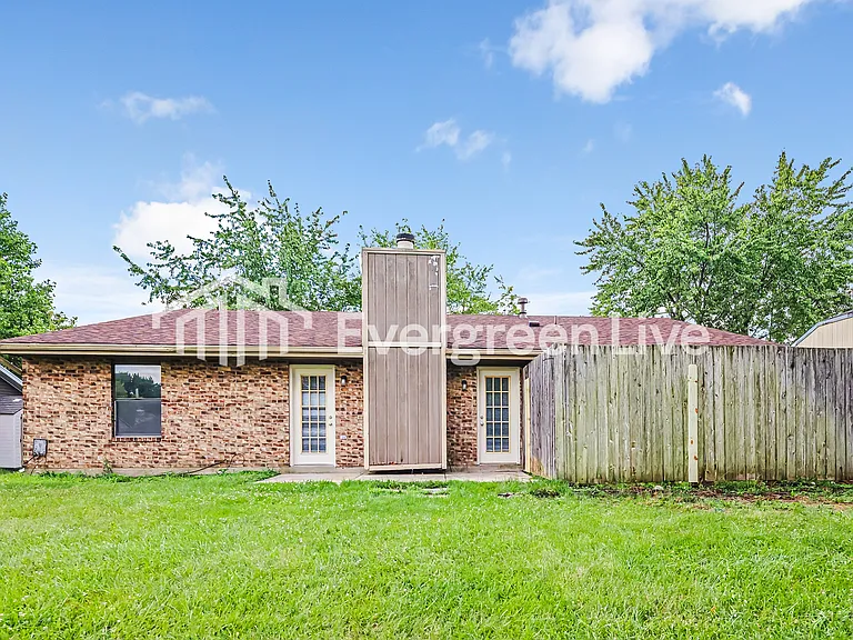 6877 Charlesgate Rd — Photo 15