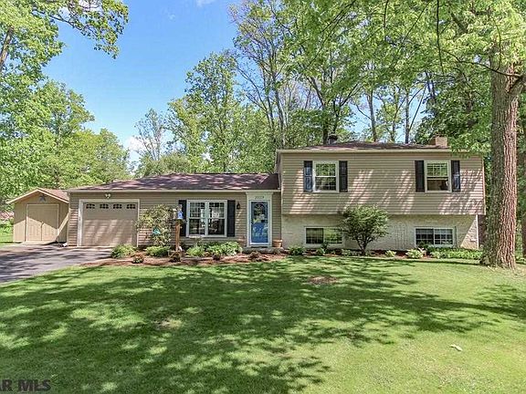 2nd image of 2029 Highland Dr