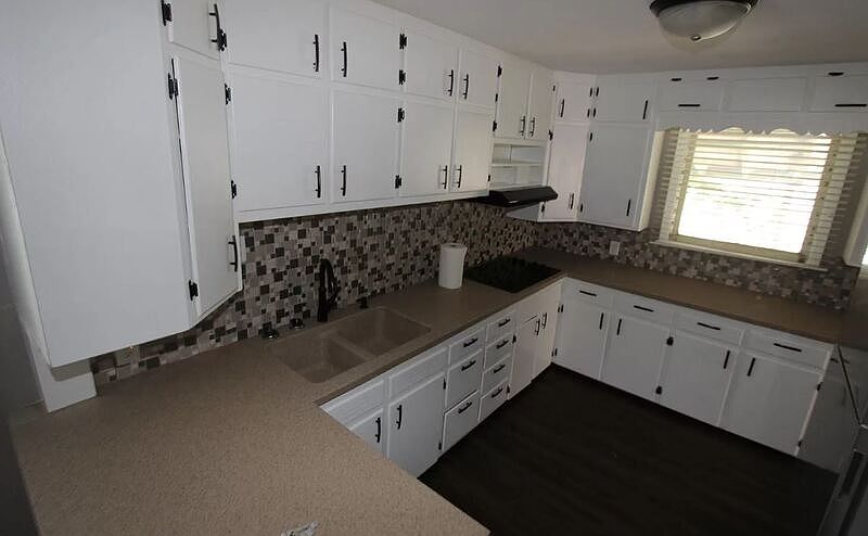 1st image of 817 N 50th Ave #50