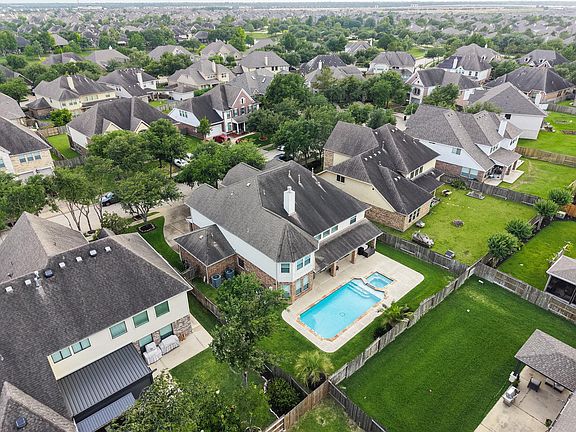 4th image of 21002 Mallard Cove Ct
