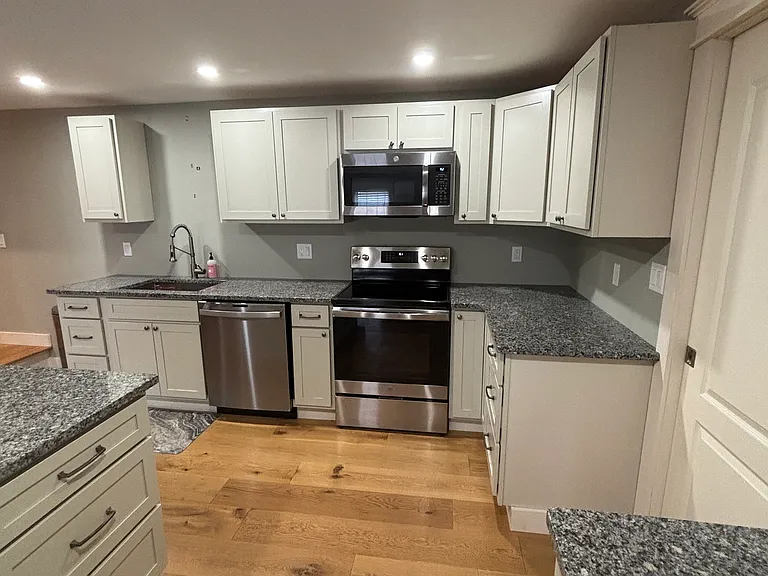 44 Merrill Dr #1 — Photo 9