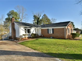 1125 Edenwood Dr, Winston Salem, NC 27103