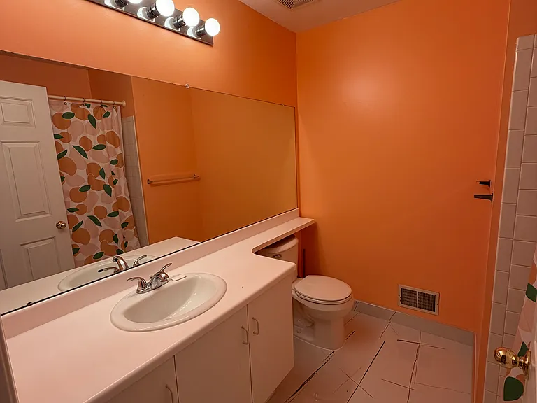 304 Harvest Ln — Photo 21