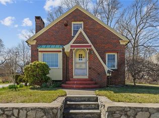 252 George Waterman Rd, Johnston, RI 02919