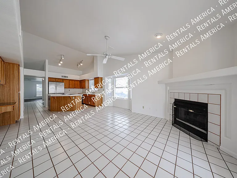 15831 N 6th Ave — Photo 21