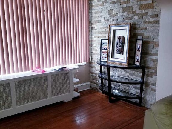 2nd image of 1857 Widener Pl