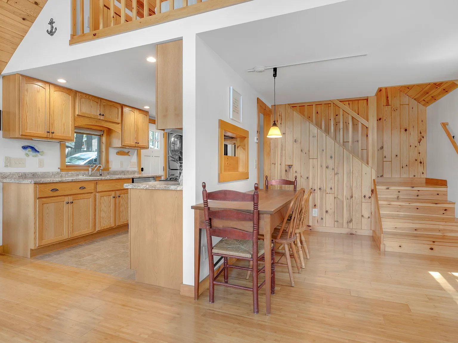 120 Anglers Rd — Photo 3