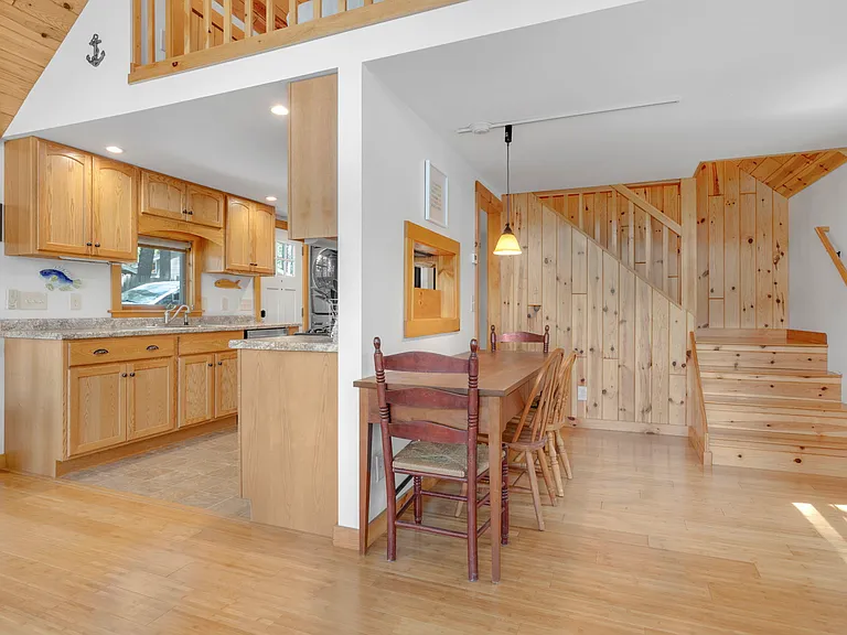 120 Anglers Rd — Photo 3