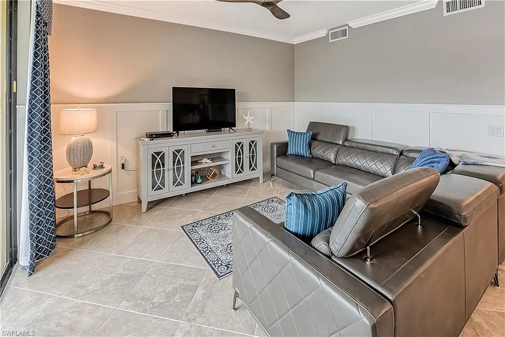 2 bed, 2.0 bath, 1194 sqft, $7,500 — Photo 4