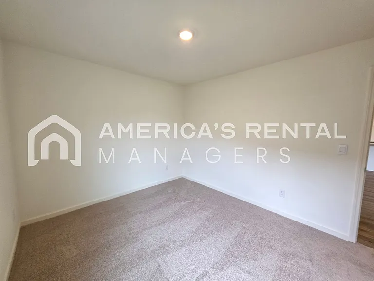 644 Wenonah Way — Photo 49
