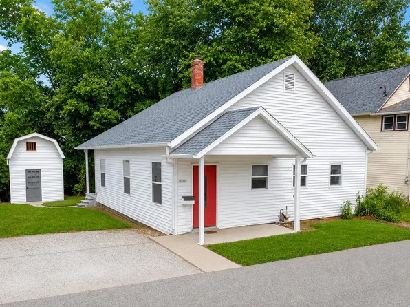 1307 Sunday Ln, Winona Lake, IN 46590