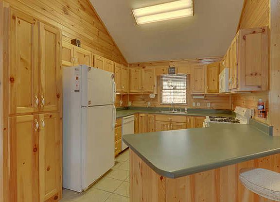 3rd image of 528 Cypress Cir #3-5211