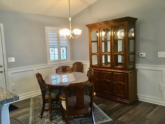 5th image of 624 Monticello Ct
