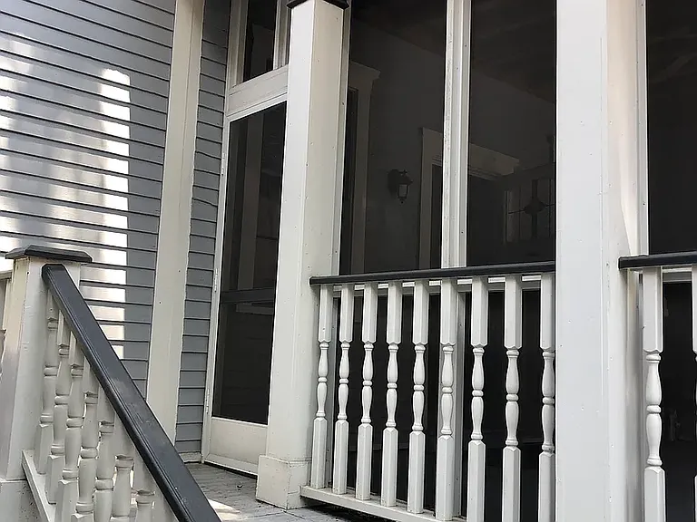 902 Barnard St #1 — Photo 3