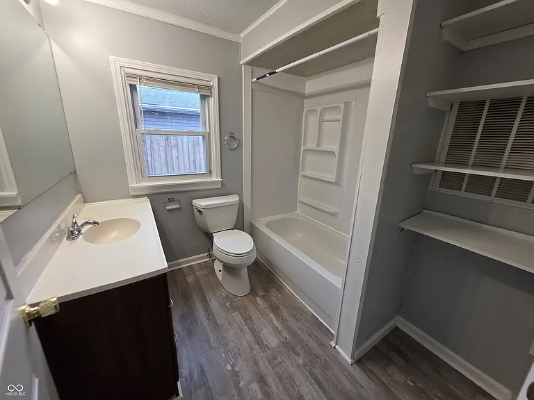 410 N 20th Ave — Photo 13