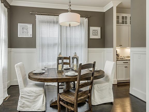 Formal dining room just off of the parlor...
