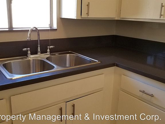 3rd image of 405 N Marguerita Ave APT E