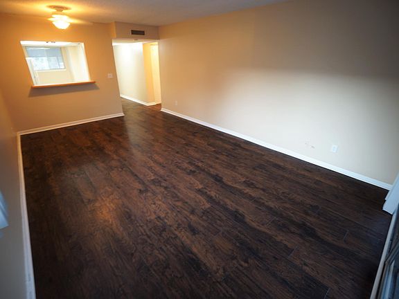 5th image of 6334 Newtown Cir #34B6