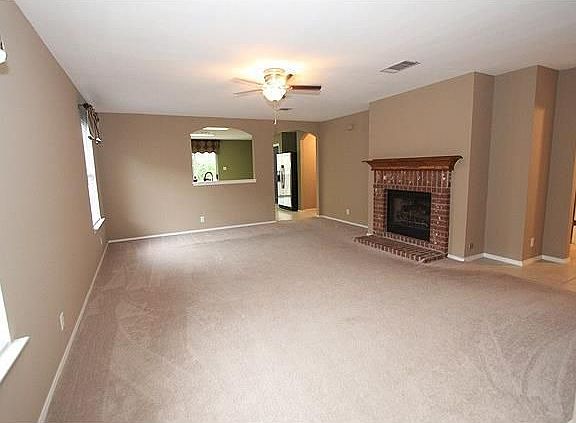3rd image of 1714 Lloydminister Way