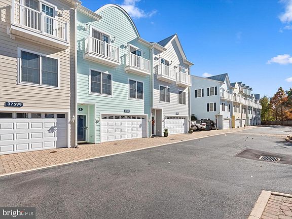 3rd image of 37601 Atlantic St #8