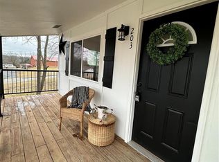 203 N Walnut St, Rolla, MO 65401