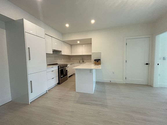 4th image of 5399 Joyce St #203