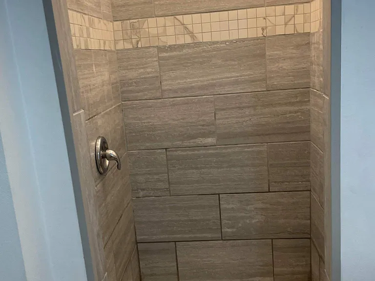 Second bathroom shower