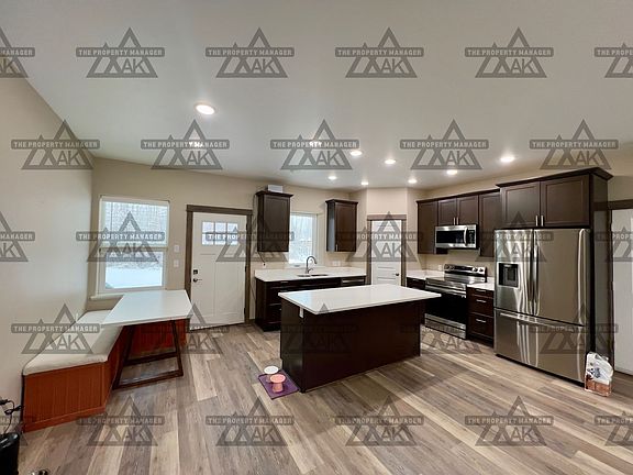 4th image of 2772 W 1st Ave