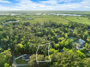 6 Makepeace Rd, Pawleys Island, SC 29585