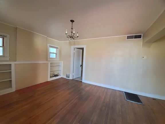 5th image of 3128 Lebanon Ave