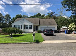 132 Skipper Rd, Manahawkin, NJ 08050