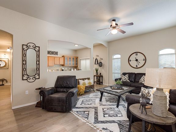 2nd image of 3723 Ascencion Cir