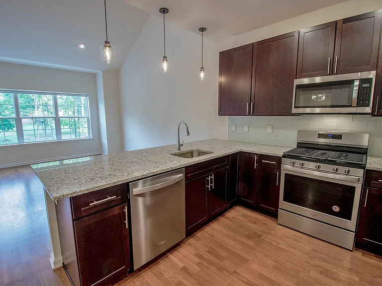 260 W Main St #2 — Photo 19