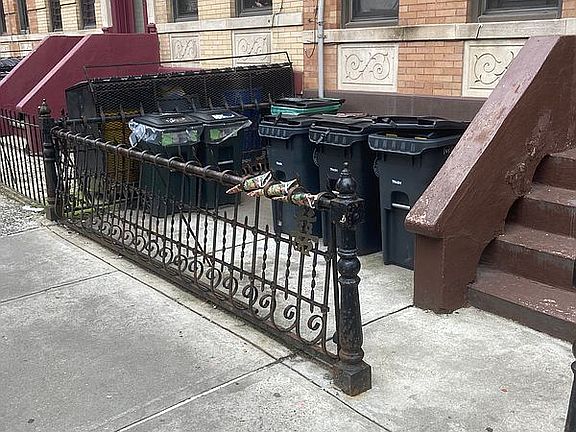 4th image of 1678 Gates Ave