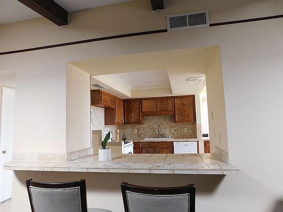 5th image of 3010 Fairway Dr