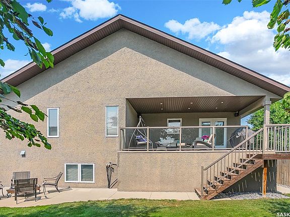 3rd image of 415 Paton PLACE